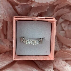 Elegant Silver Women's Ring